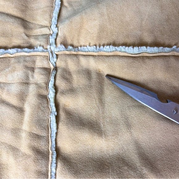 Set of 2 River Road large pillow covers faux suede and Sherpa double sided 25” - Picture 13 of 16